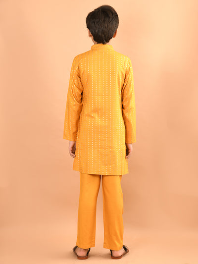 All Over Printed Mandarin Collar Straight Kurta Pajama Set
