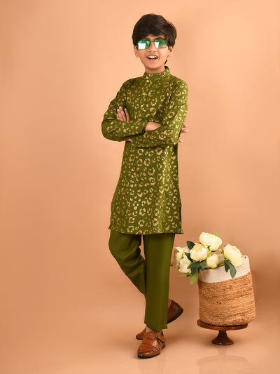 All Over Printed Mandarin Collar Straight Kurta Pajama Set