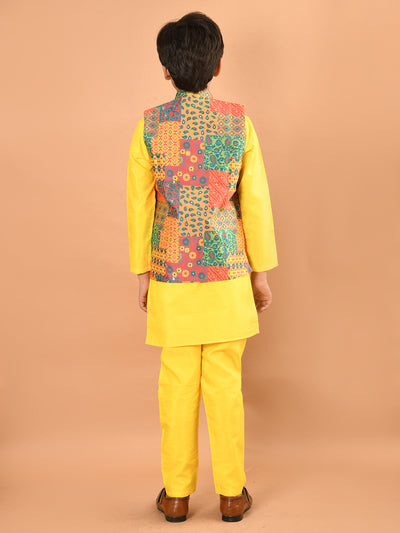 Solid Kurta Pajama Set with Brocade Jacket