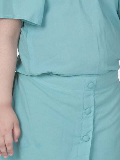 Green Coordinated Clothing Set